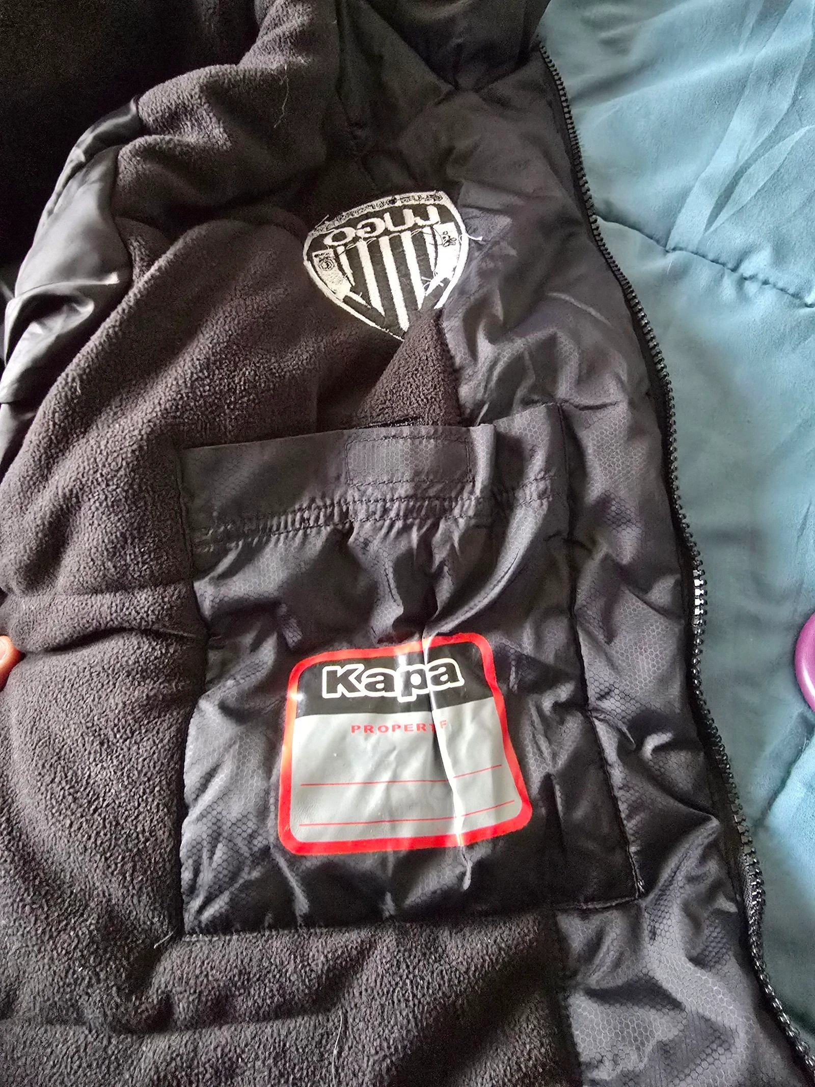 Parka officielle des bancs/staff du CD Lugo, marque Kappa – photo 10